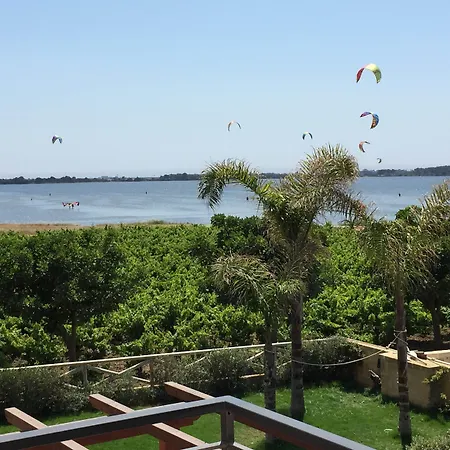 Herons Bay فندق بيرجي فيكي